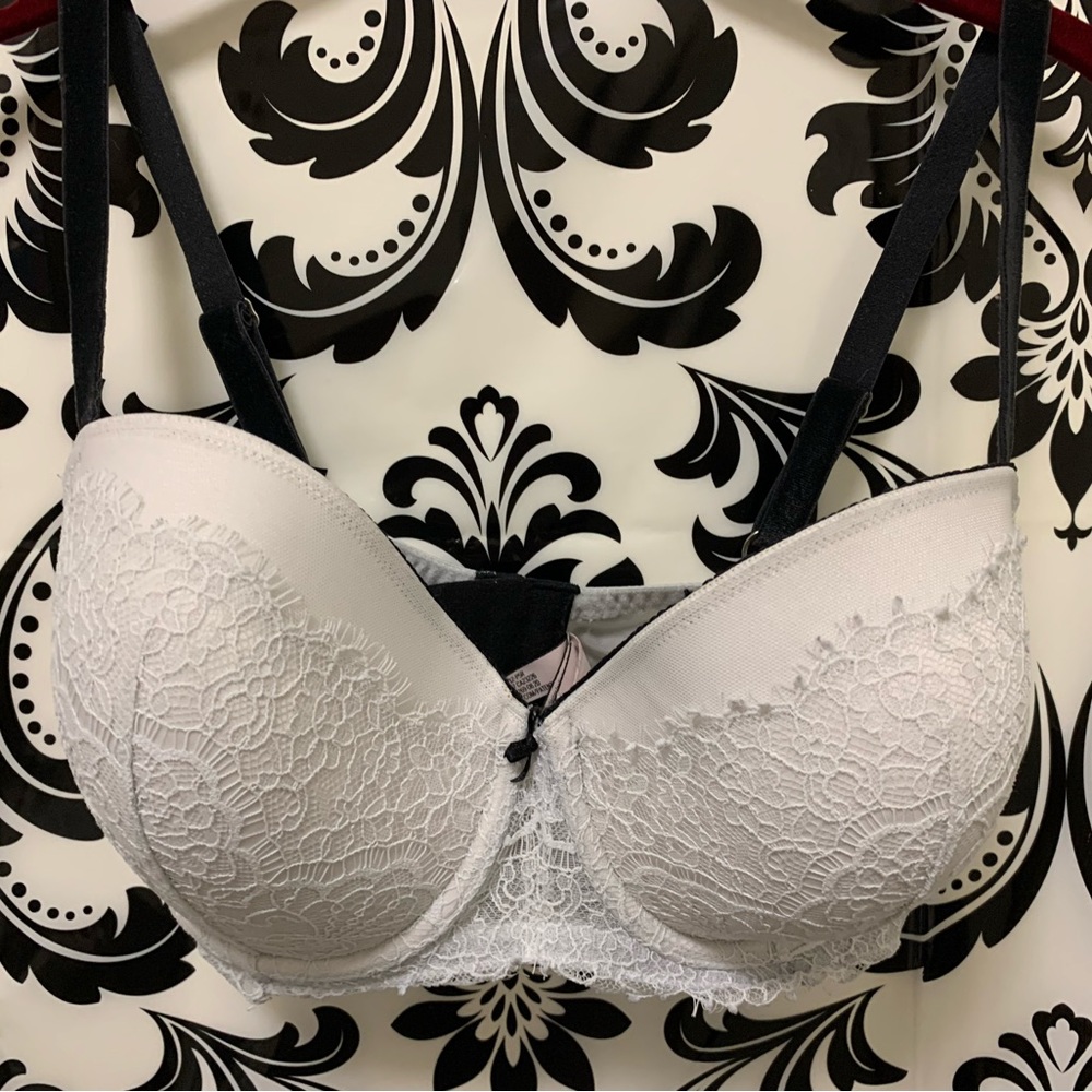 Victoria’s Secret Dream Angels Lined Demi Bras 34DDD